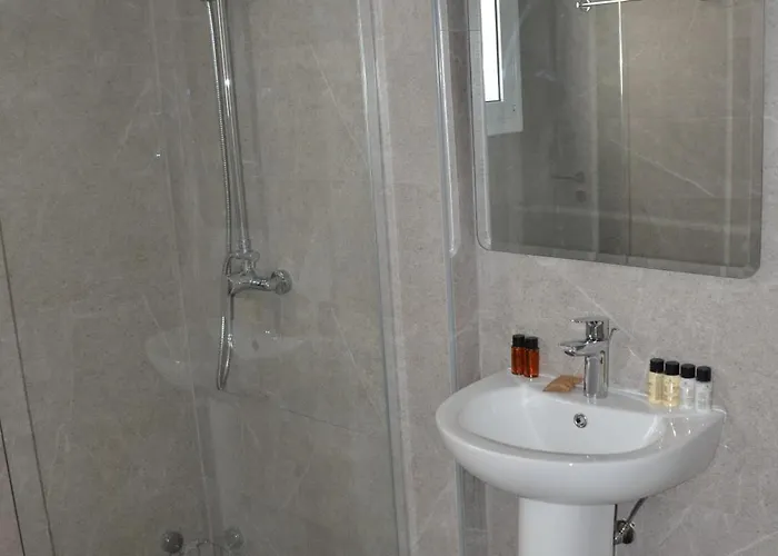 Laertis - By Imh Travel & Tours パ フォス