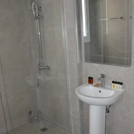 Laertis - By Imh Travel & Tours Пафос